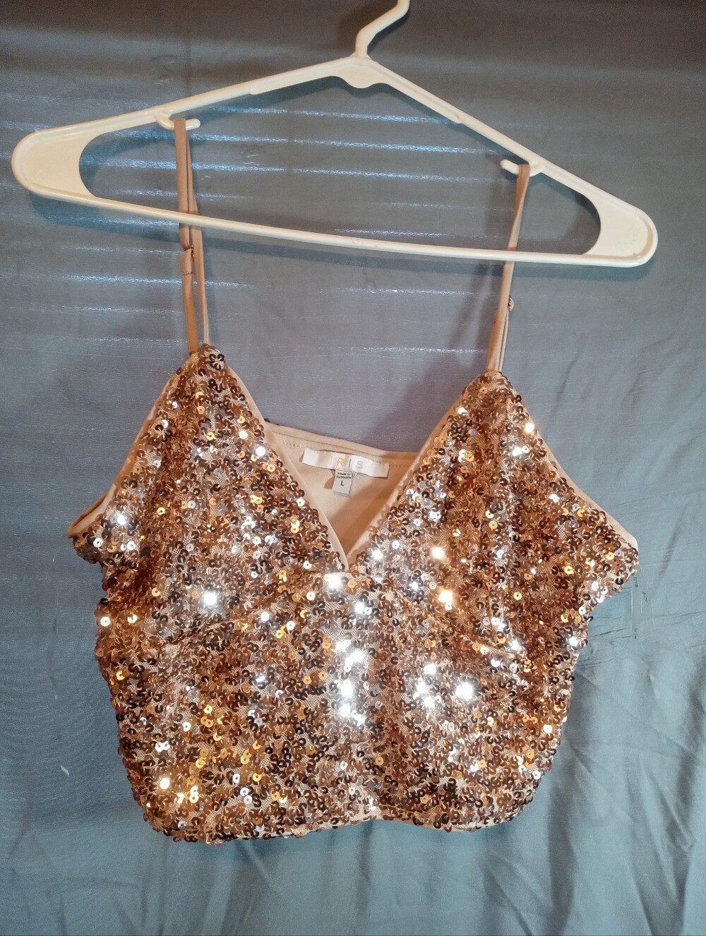 Iris Sequin V-Neck Crop Cami Top in Gold